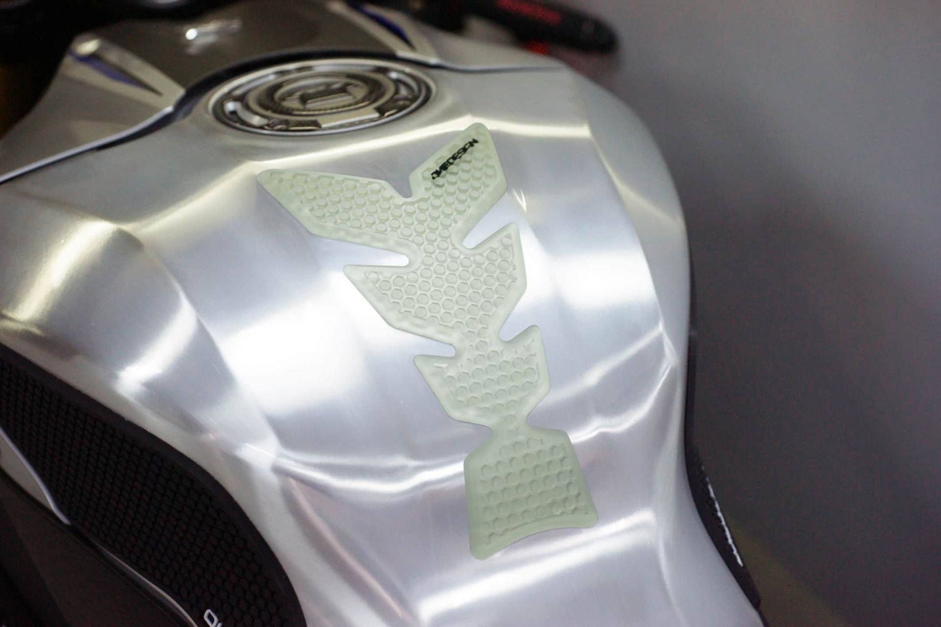 Puig Motorfiets Tankpad Tire Helder
