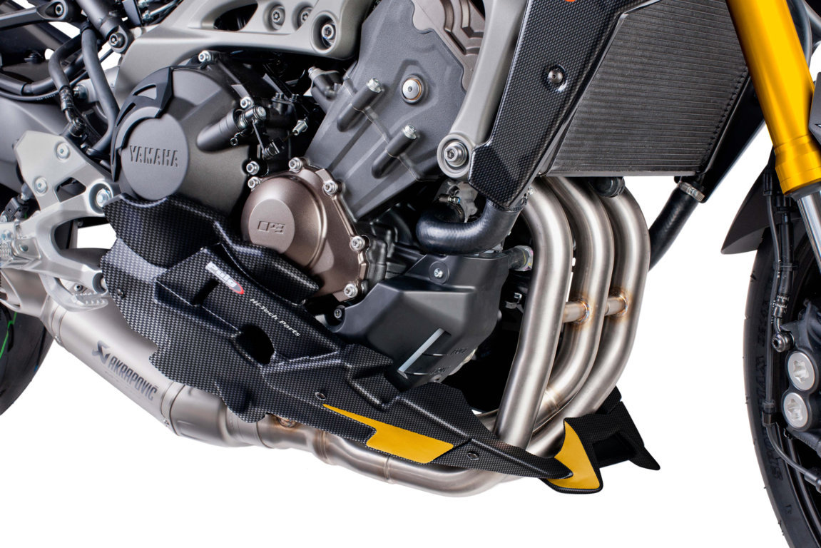 Puig Motorspoiler Yamaha MT 09 / SP / Tracer / Tracer 900 Met Akrapovic Systeem Carbon Look