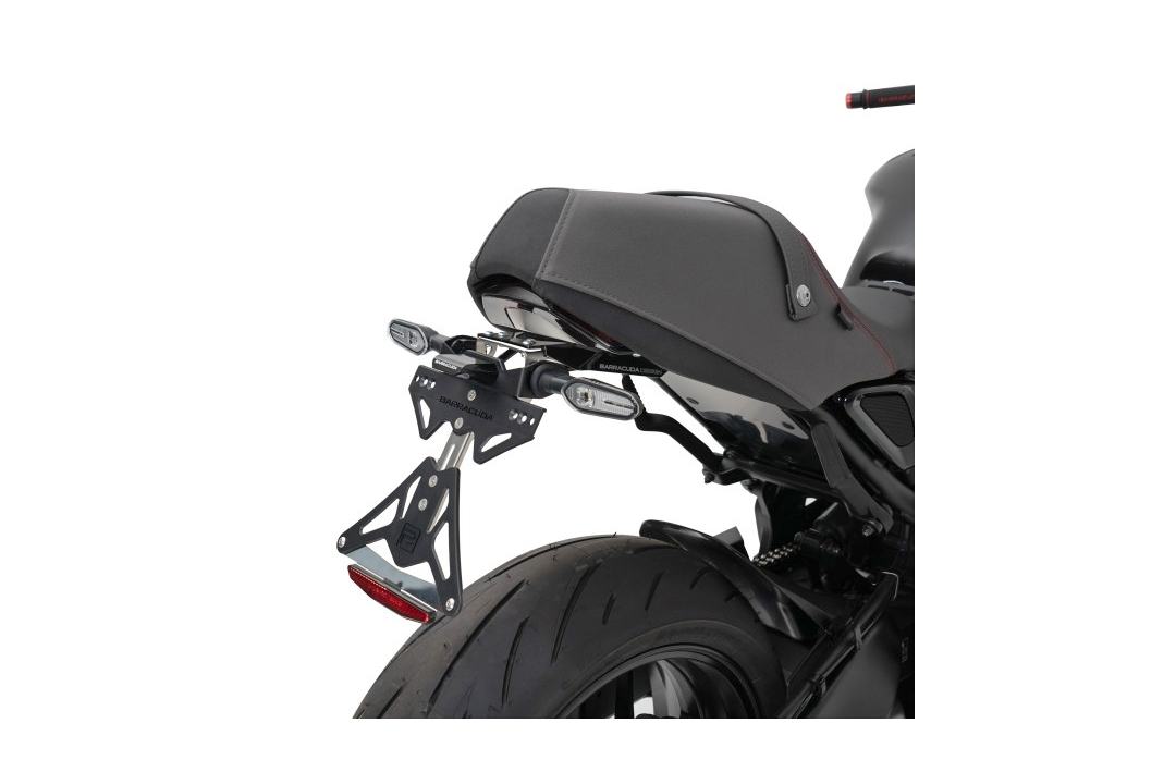 Barracuda kentekenplaathouder Yamaha XSR900 voor oem knipperlichten