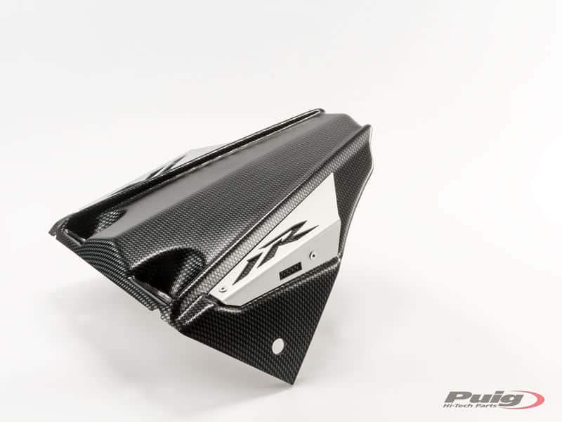 Puig Achterspatbord R Carbon Look Met Logo Yamaha YZF-R1 / YZF-R1 M Vanaf 2015