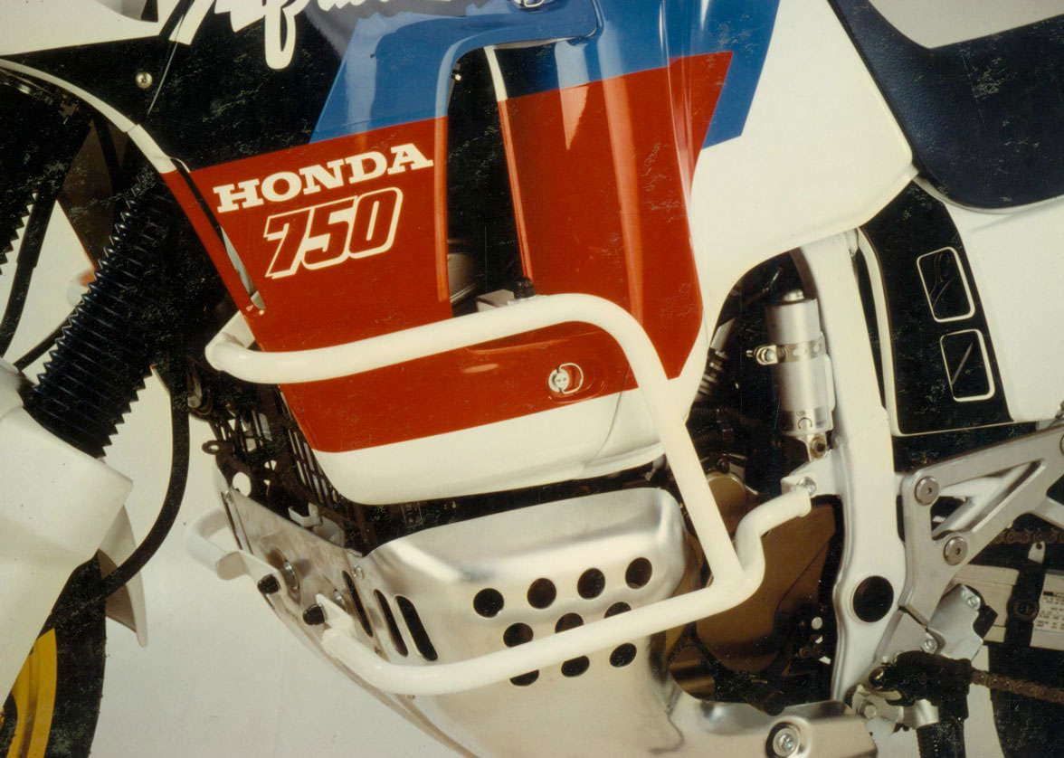 Hepco&Becker Valbeugel wit voor Honda XRV650/750 vanaf 1988 tot 1992